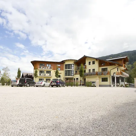 Hotel Haus Zirngast 4*