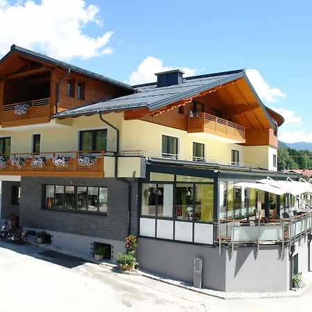 Haus Zirngast Hotel 4*