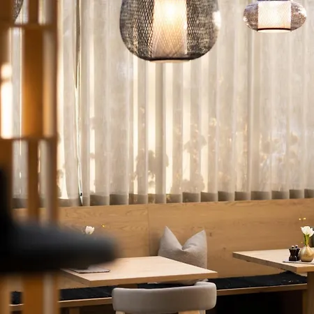 Haus Zirngast 酒店 斯拉德明