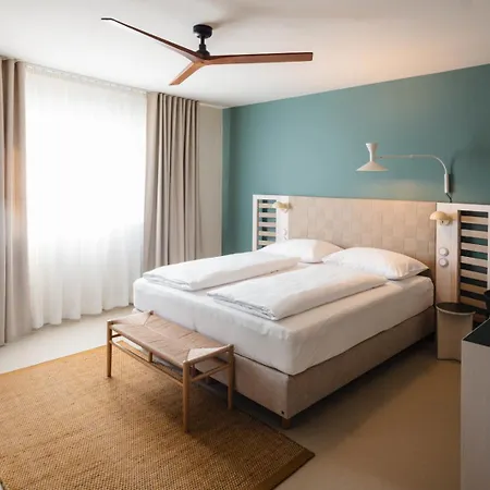 Hotel Haus Zirngast 4*