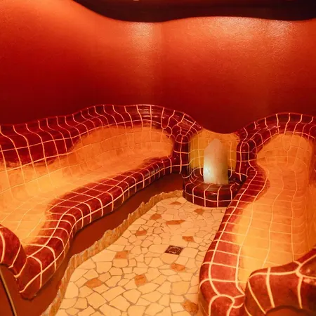 Haus Zirngast 酒店 4*