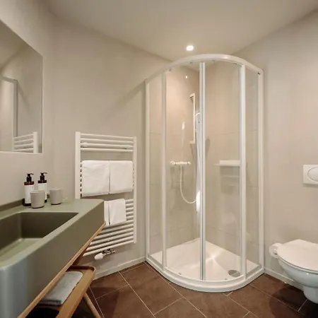 Haus Zirngast 酒店 4*