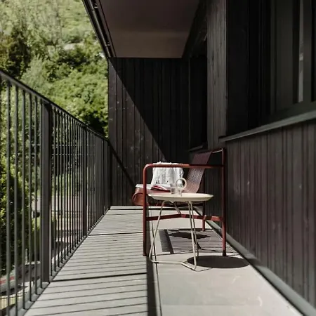Haus Zirngast ホテル