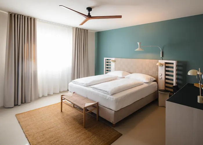 Hotel Haus Zirngast 4*